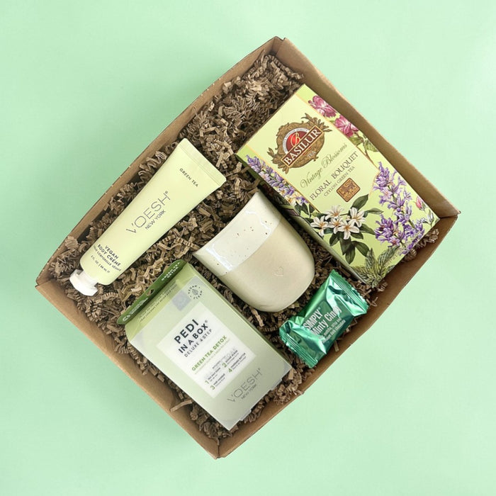 Gave | Forårsgrøn gave med te og krus