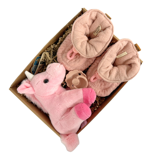 Babygave med enhjørning bamse og bløde futter i gaveæske