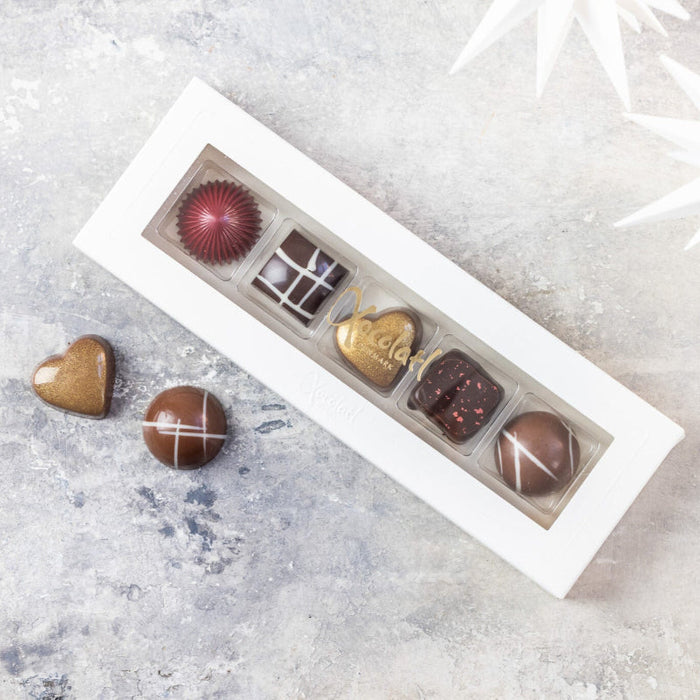 Fyldte julechokolader fra Xocolatl – fem stykker i gaveæske.