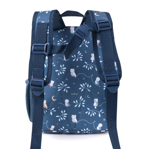 Sød lille rygsæk til børnehaven eller skolestart. Skoletaske i mørkeblå med ugler, måner og stjerner.