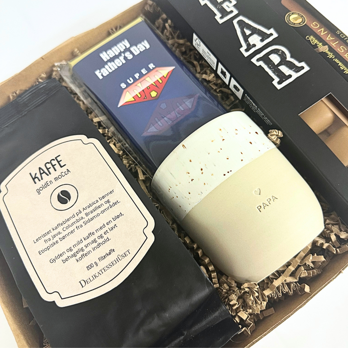 Gave til far | Med krus, kaffe og lakrids