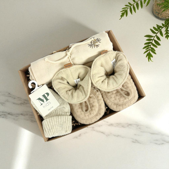 sød lille gave med alt i beige