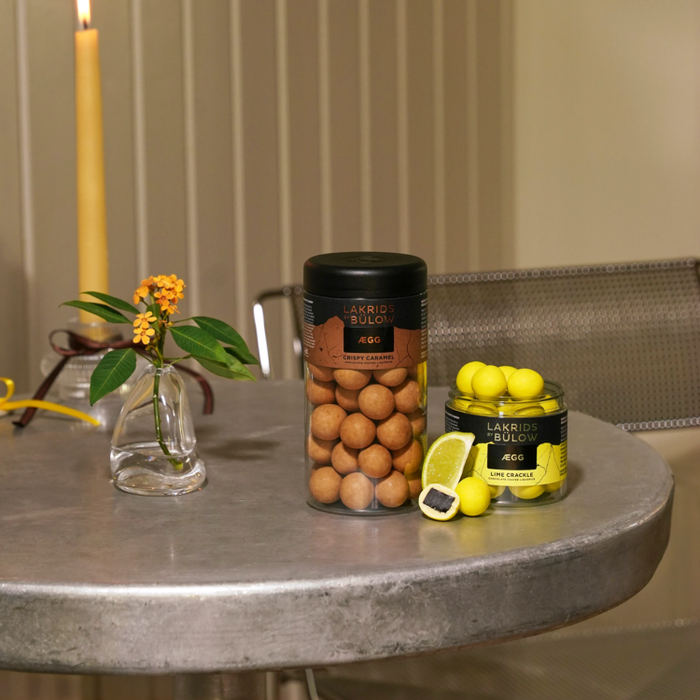 Lakrids by Bülow | SAMPAK Lime Crackle + Crispy Caramel (stor og lille bøtte)