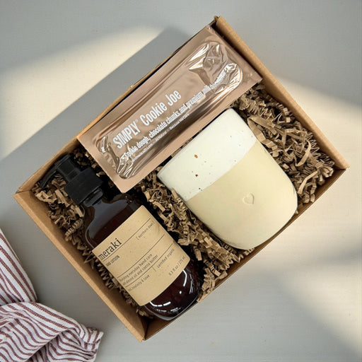 Gaveæske med keramik og håndcreme