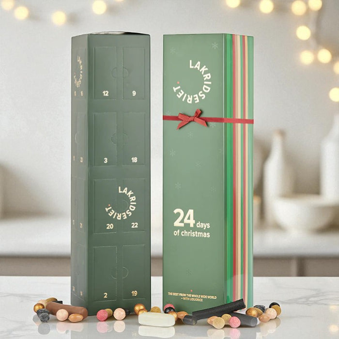 Eksklusiv julekalender fra Lakridseriet – stor kalender fyldt med forskellige lakridser, lakridsmandler og lakridsdragéer til juledagene.	